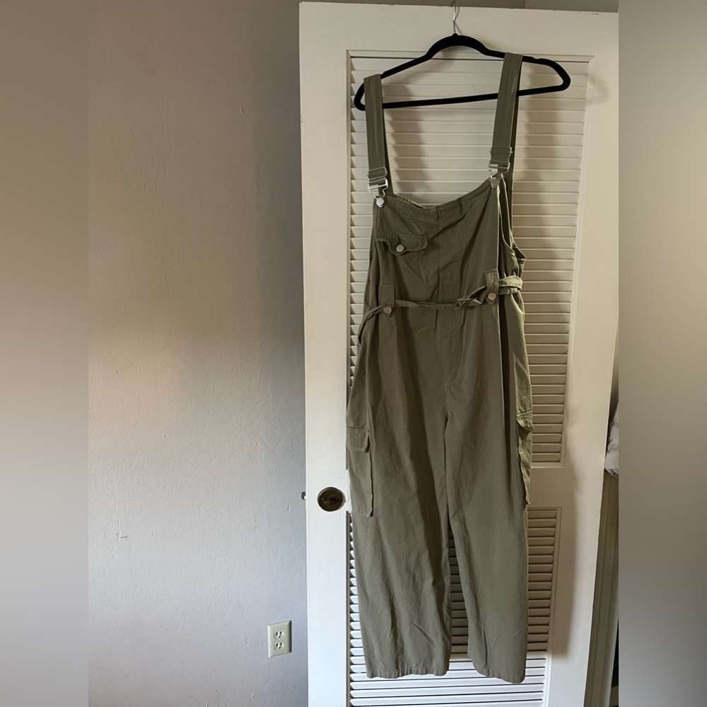 Olive green overalls from Cider. 1x. Washed but never worn!